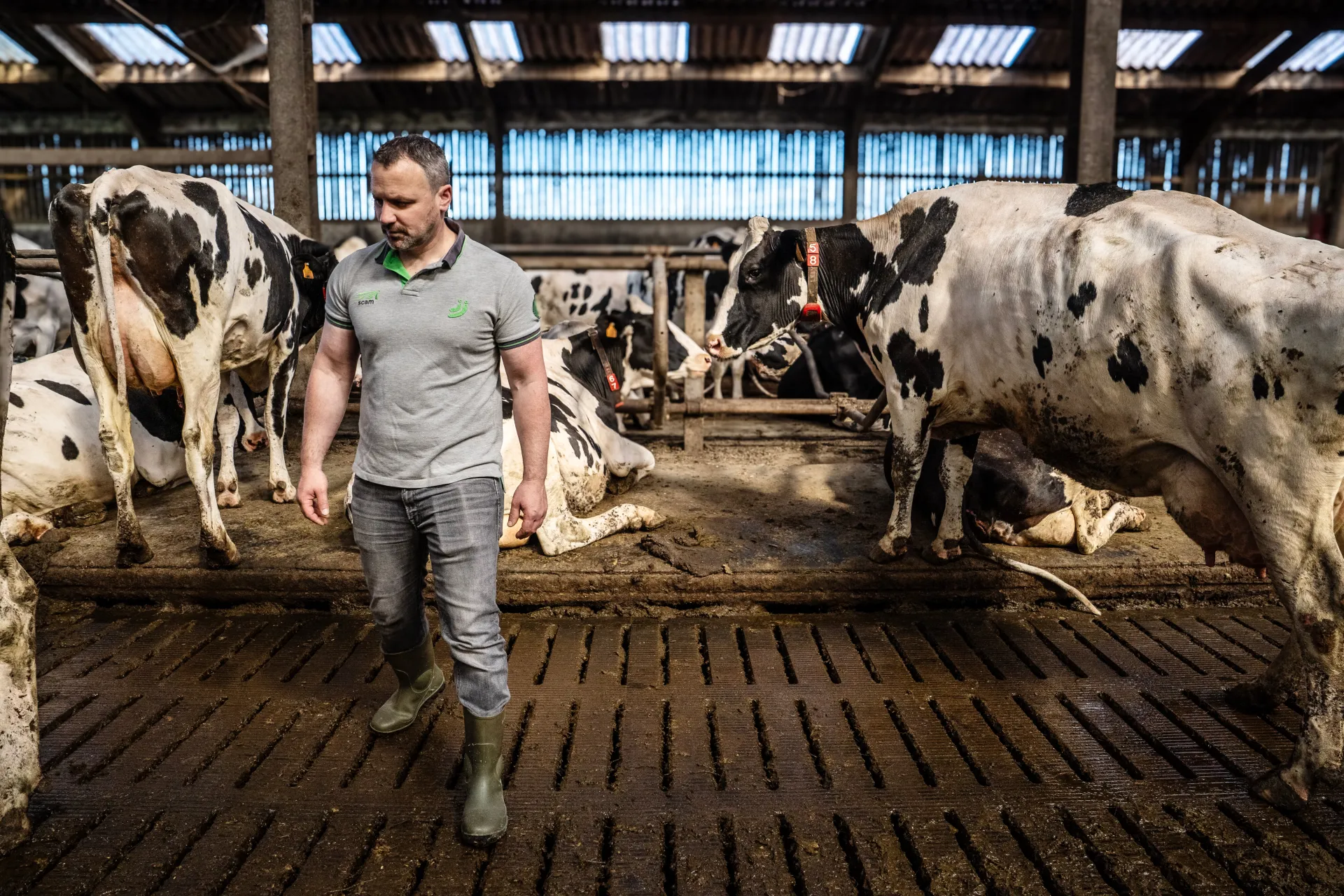 agriculteur dans son &eacute;table